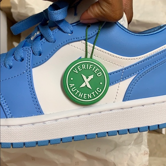 Air Jordan 1 Low UNC (SOLD) - Picture 7 of 8